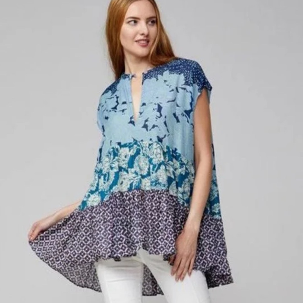 Free People Relaxed Fit Tiered Tunic Top Blue Mixed Print Floral Size Small